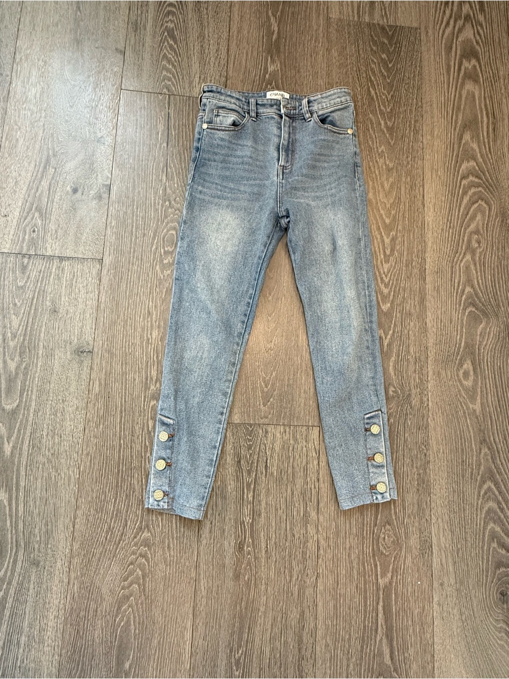 Chanel stunning Jeans!
